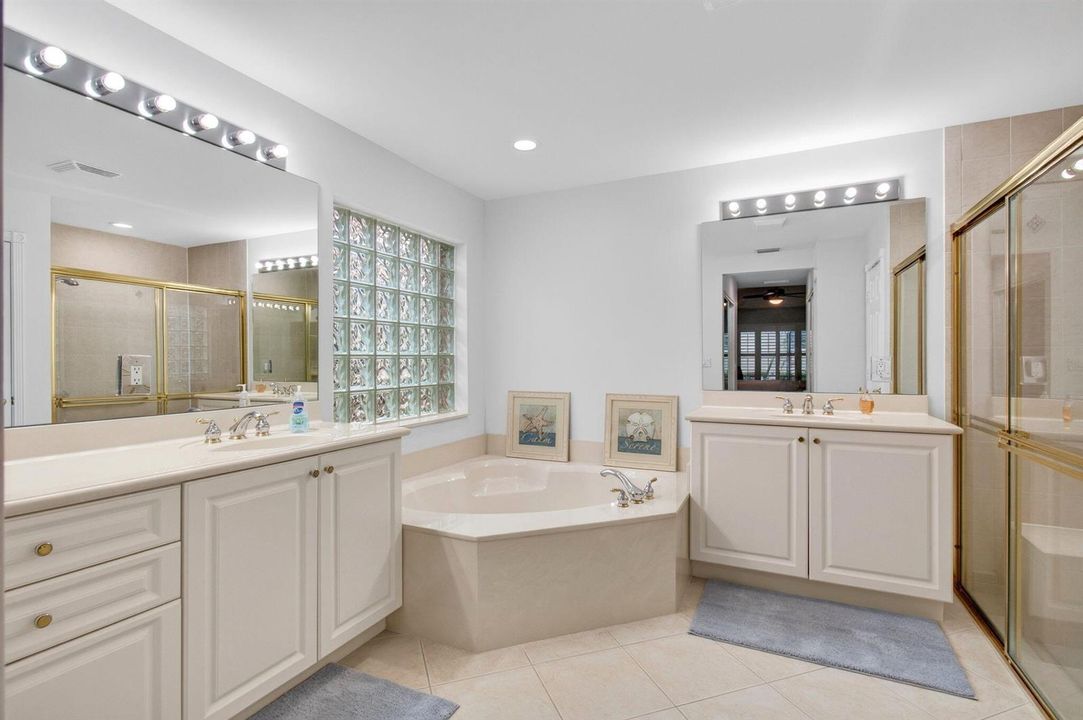 PRIMARY BATH SUITE