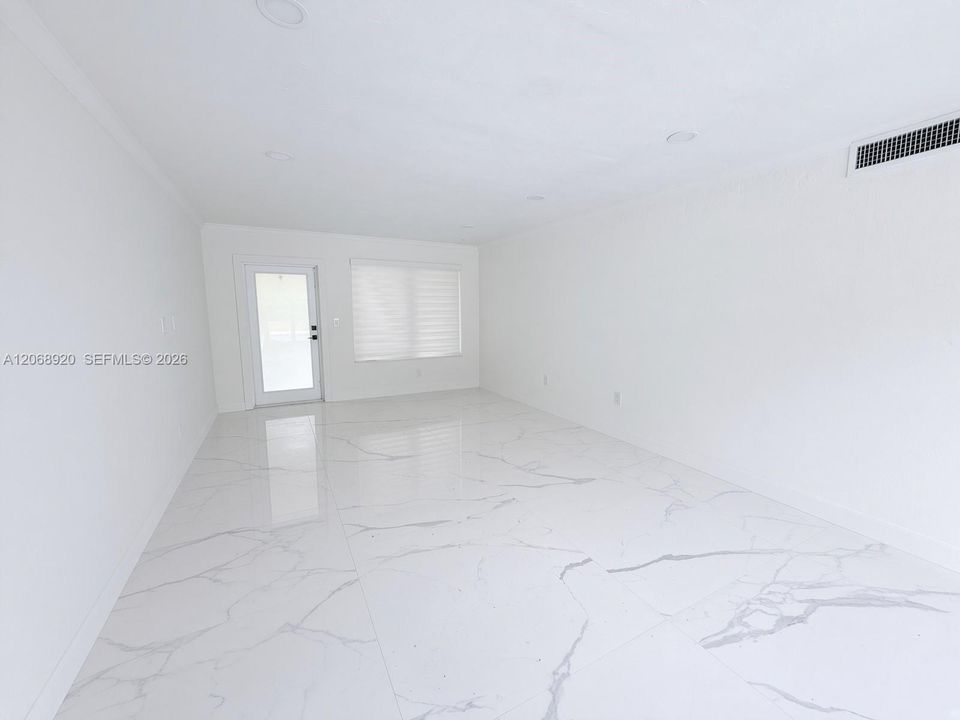 For Sale: $1,849,900 (4 beds, 2 baths, 1812 Square Feet)