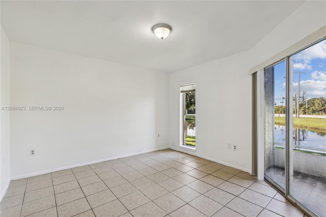 На продажу: $159,000 (1 спален, 1 ванн, 745 Квадратных фут)
