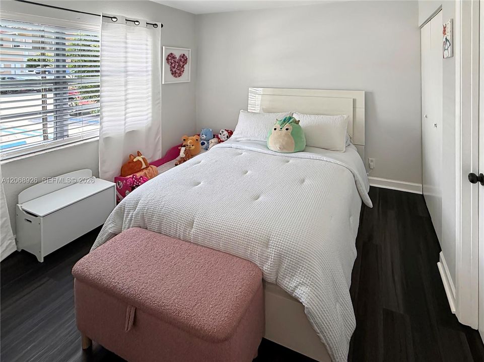 For Sale: $175,000 (2 beds, 2 baths, 768 Square Feet)