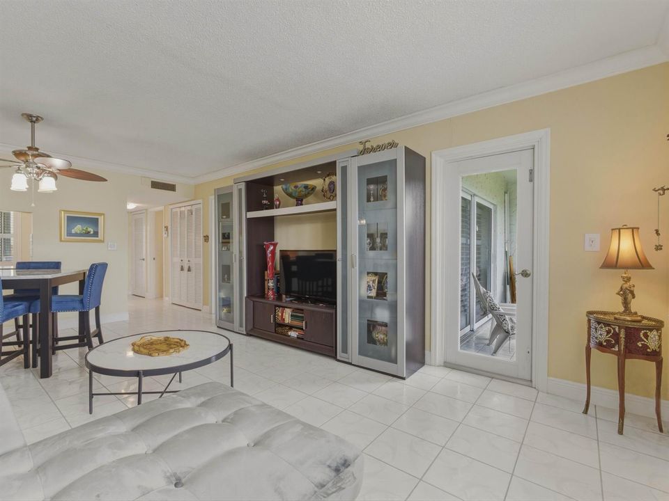 Living to Foyer