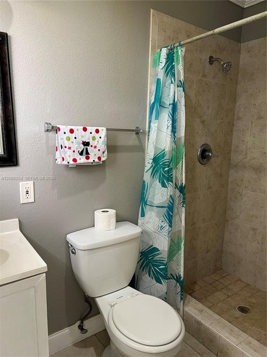 For Sale: $555,000 (4 beds, 1 baths, 1390 Square Feet)