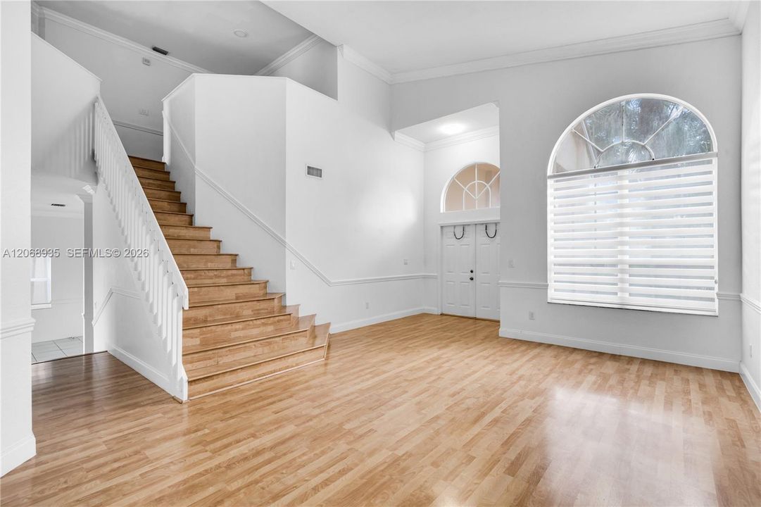 For Rent: $4,500 (4 beds, 3 baths, 2513 Square Feet)