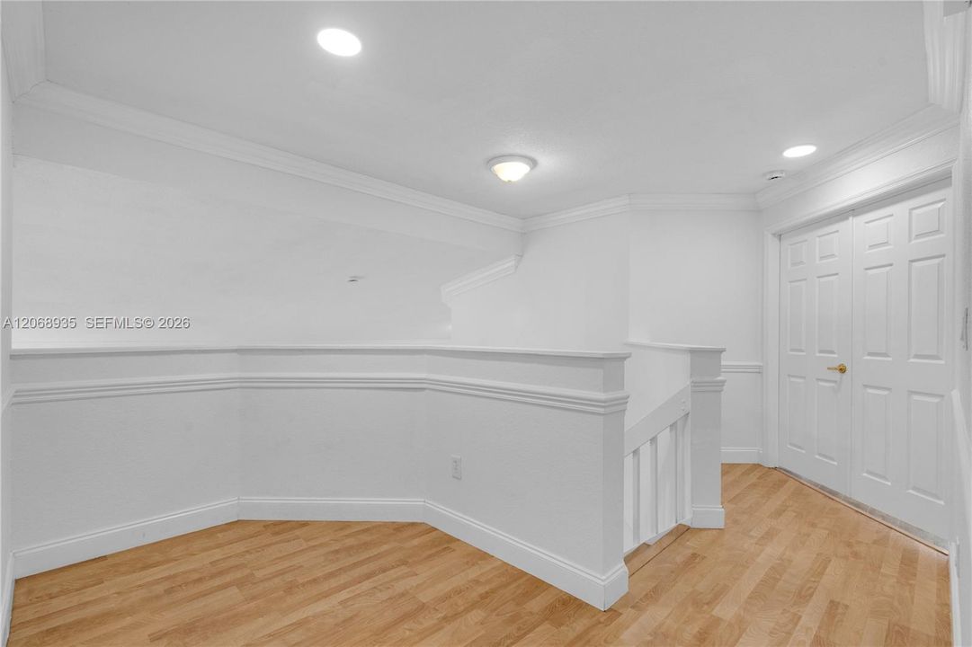 2nd Floor Foyer