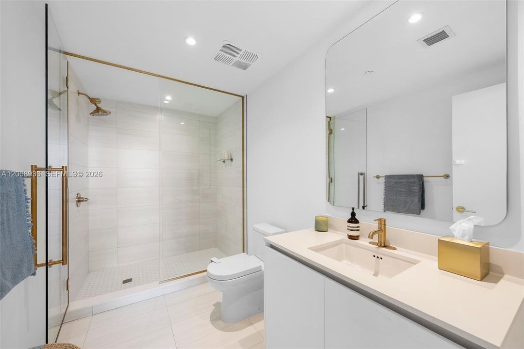 For Sale: $3,995,000 (3 beds, 3 baths, 2058 Square Feet)
