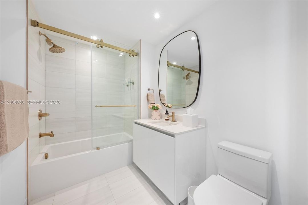 For Sale: $3,995,000 (3 beds, 3 baths, 2058 Square Feet)