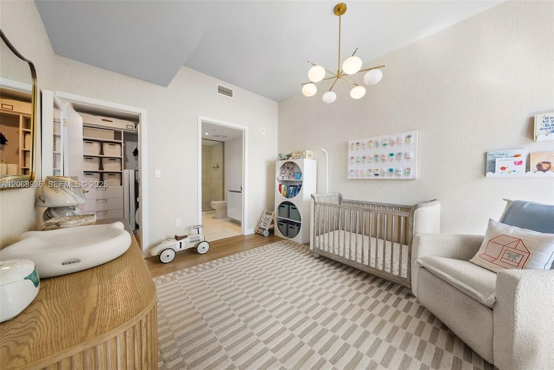 For Sale: $3,995,000 (3 beds, 3 baths, 2058 Square Feet)