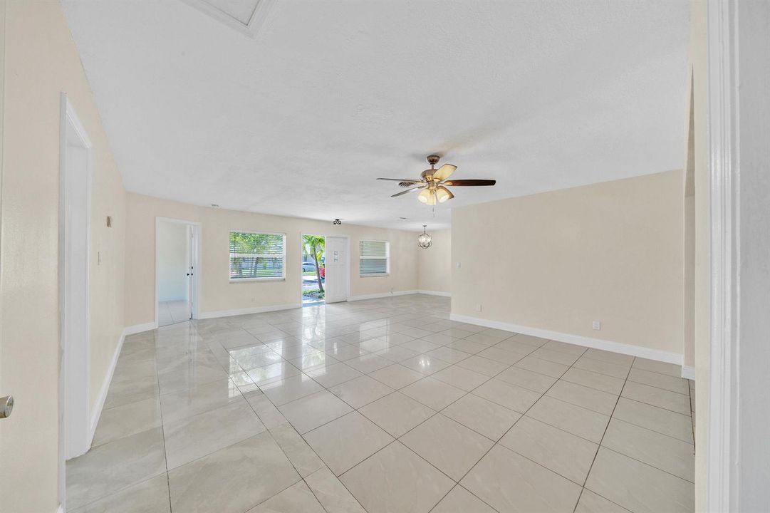 7 Living Area