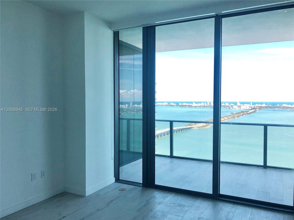 Active With Contract: $6,500 (2 beds, 2 baths, 1057 Square Feet)