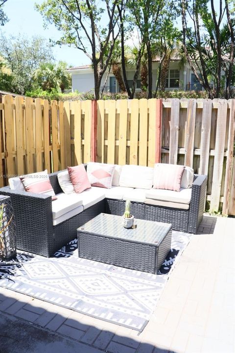 For Sale: $465,000 (3 beds, 2 baths, 1450 Square Feet)