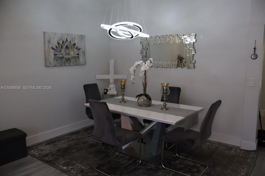 For Sale: $465,000 (3 beds, 2 baths, 1450 Square Feet)