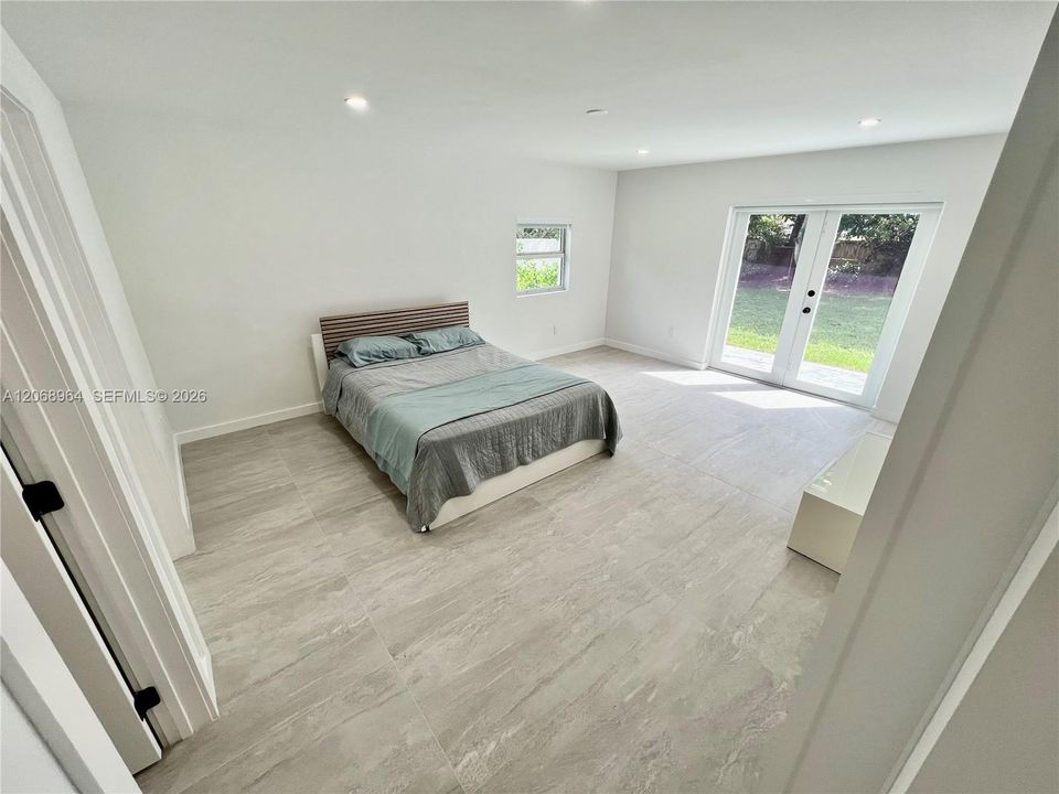 For Rent: $6,000 (3 beds, 3 baths, 1654 Square Feet)