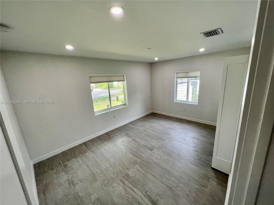 For Rent: $6,000 (3 beds, 3 baths, 1654 Square Feet)