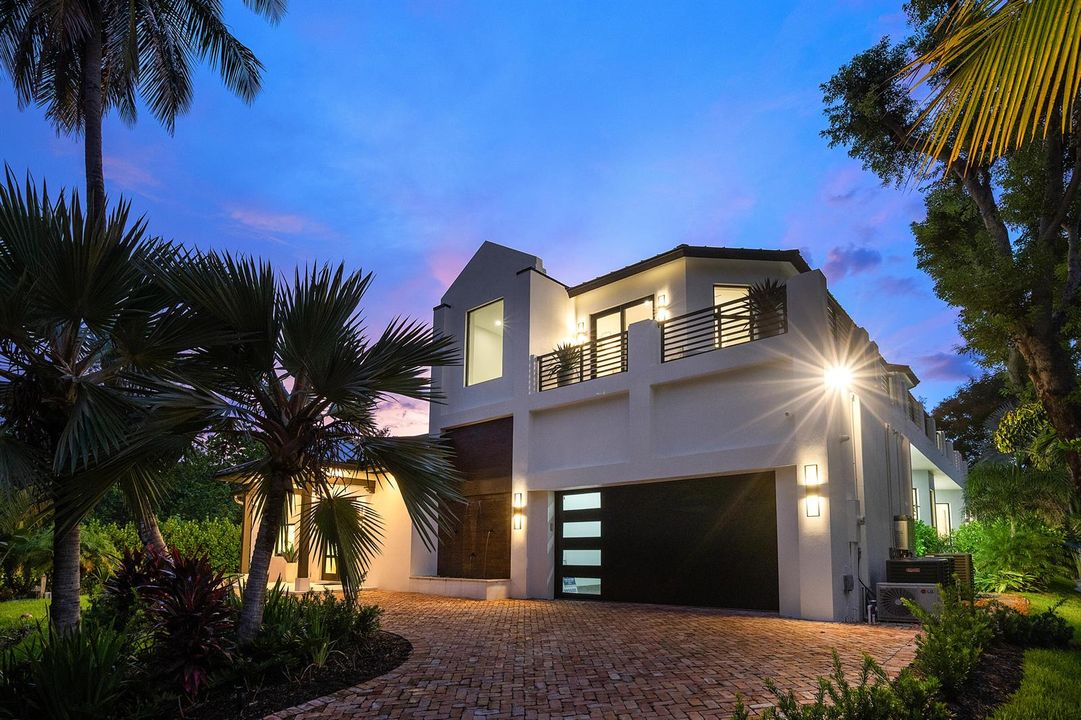 033-23CoconutLane-OceanRidge-FL-33435-FU