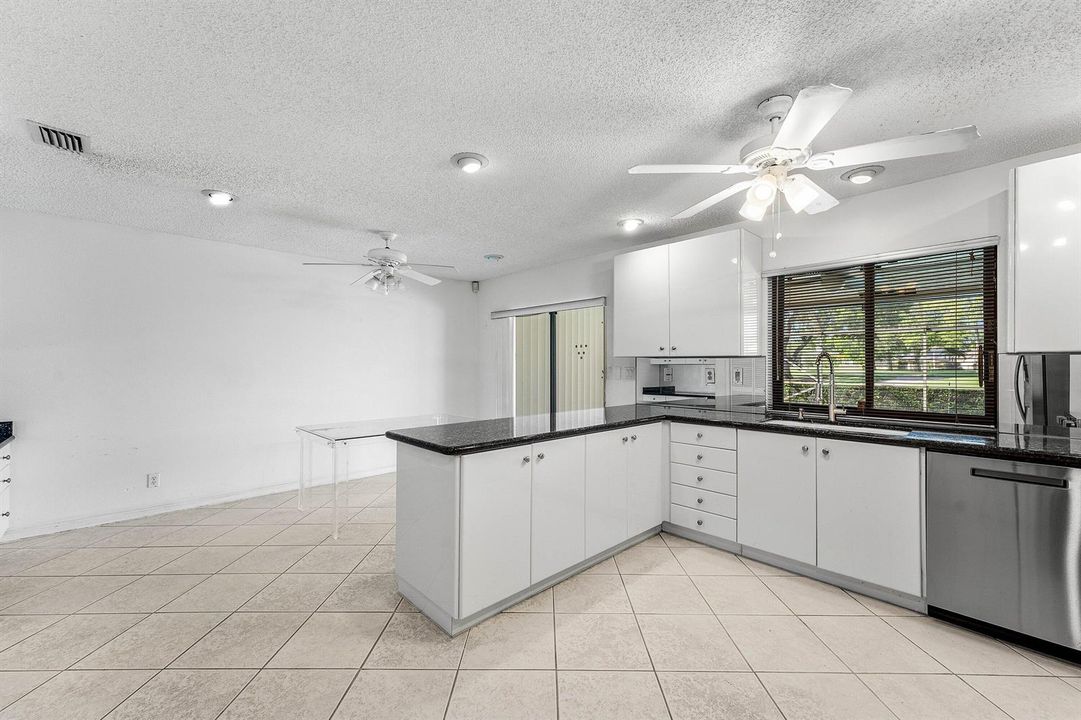 013-10775BocaWoodsLane-BocaRaton-FL-3342
