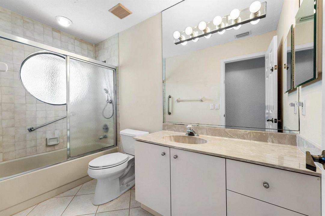 026-10775BocaWoodsLane-BocaRaton-FL-3342