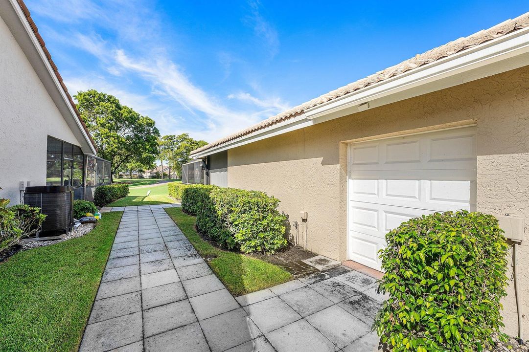 033-10775BocaWoodsLane-BocaRaton-FL-3342