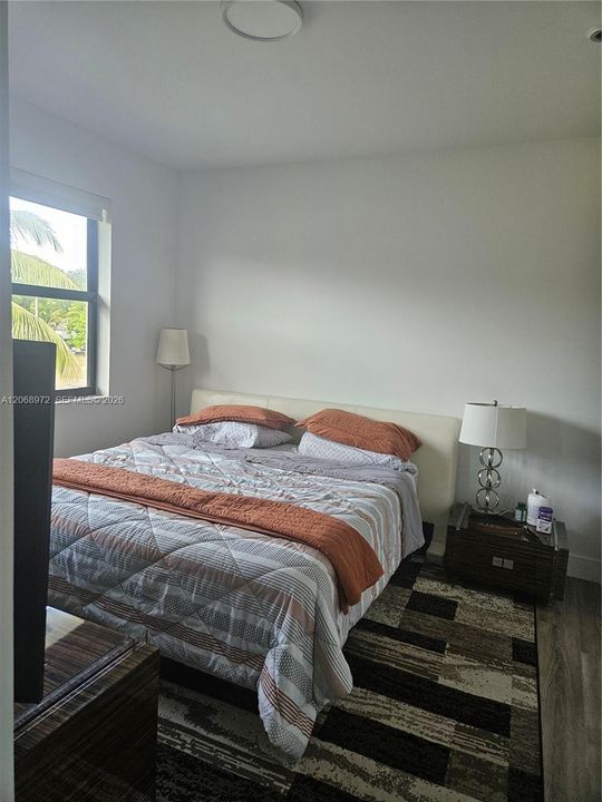 For Rent: $3,200 (3 beds, 2 baths, 1504 Square Feet)