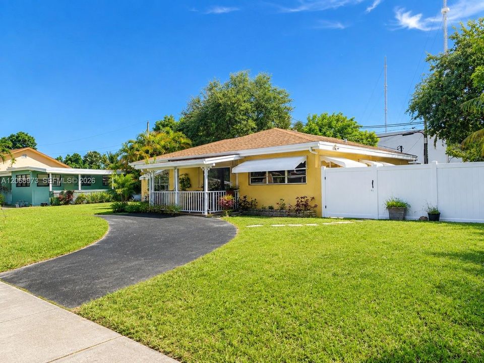 For Rent: $1,000 (0 beds, 1 baths, 0 Square Feet)