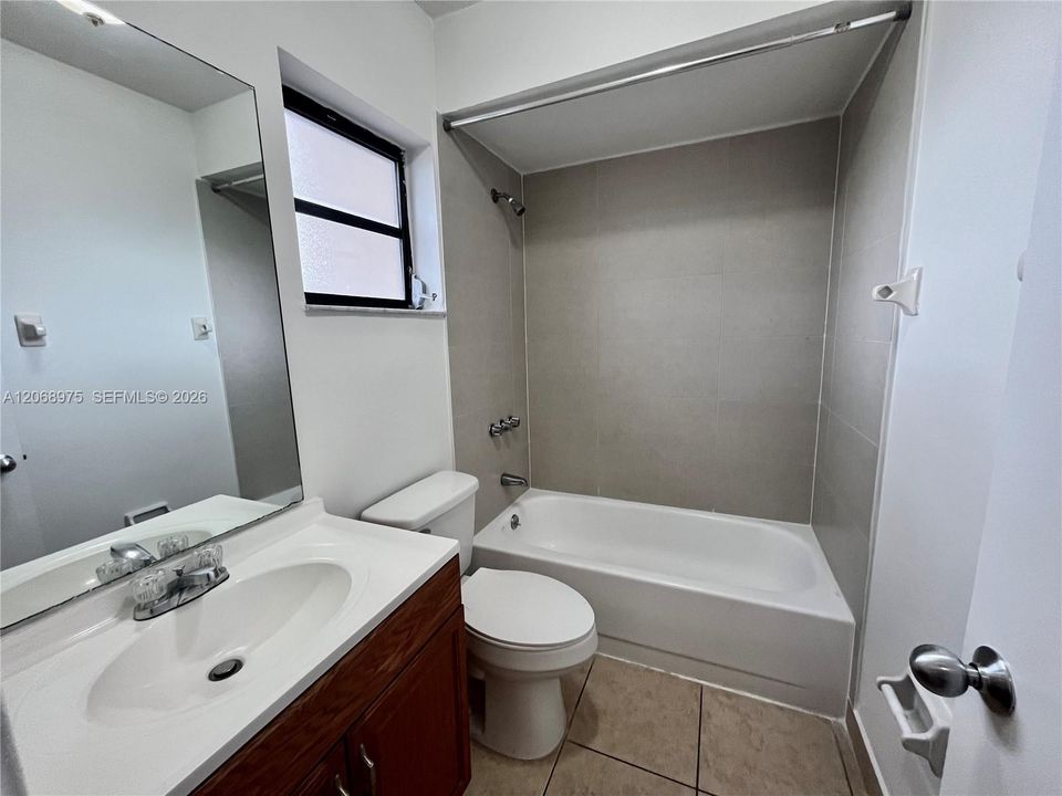 For Rent: $3,750 (4 beds, 2 baths, 1725 Square Feet)