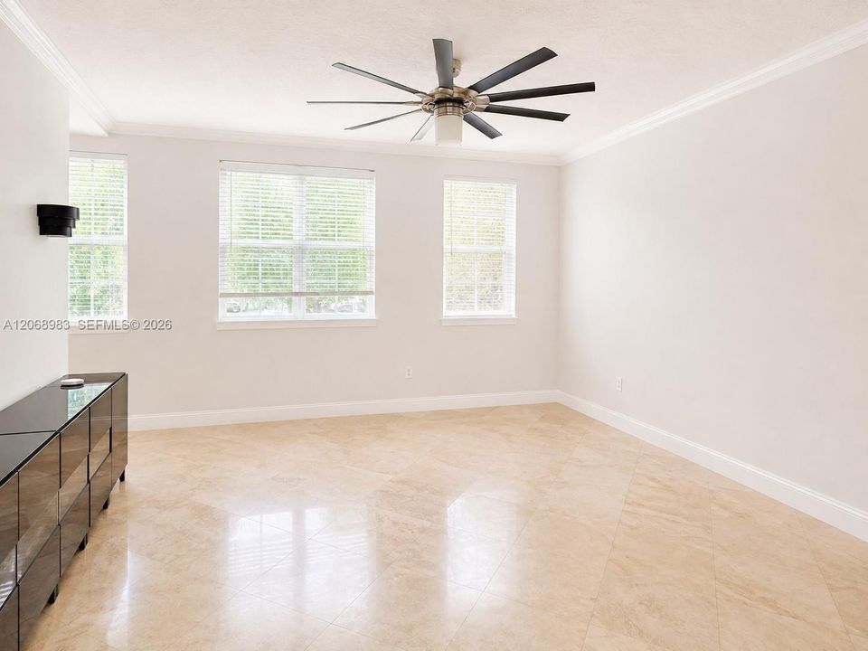 For Rent: $4,100 (3 beds, 2 baths, 1500 Square Feet)