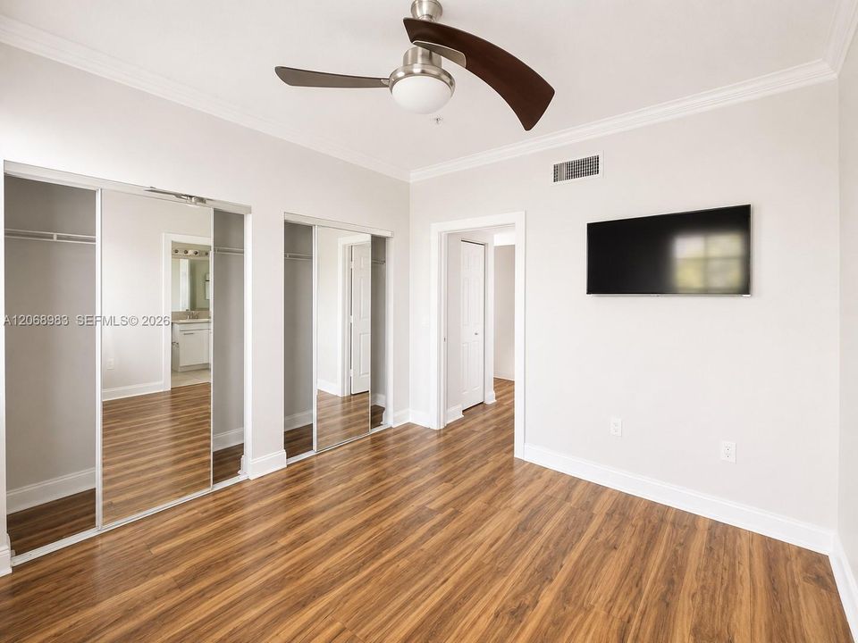 For Rent: $4,100 (3 beds, 2 baths, 1500 Square Feet)