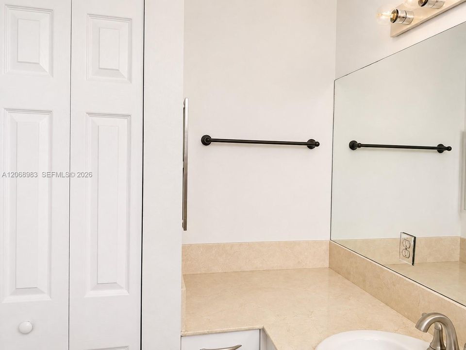 For Rent: $4,100 (3 beds, 2 baths, 1500 Square Feet)