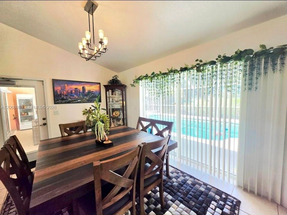 For Sale: $699,000 (4 beds, 3 baths, 2592 Square Feet)
