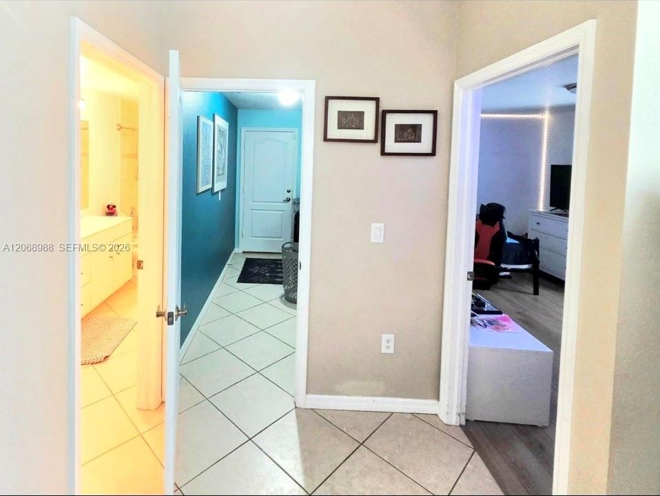 For Sale: $699,000 (4 beds, 3 baths, 2592 Square Feet)