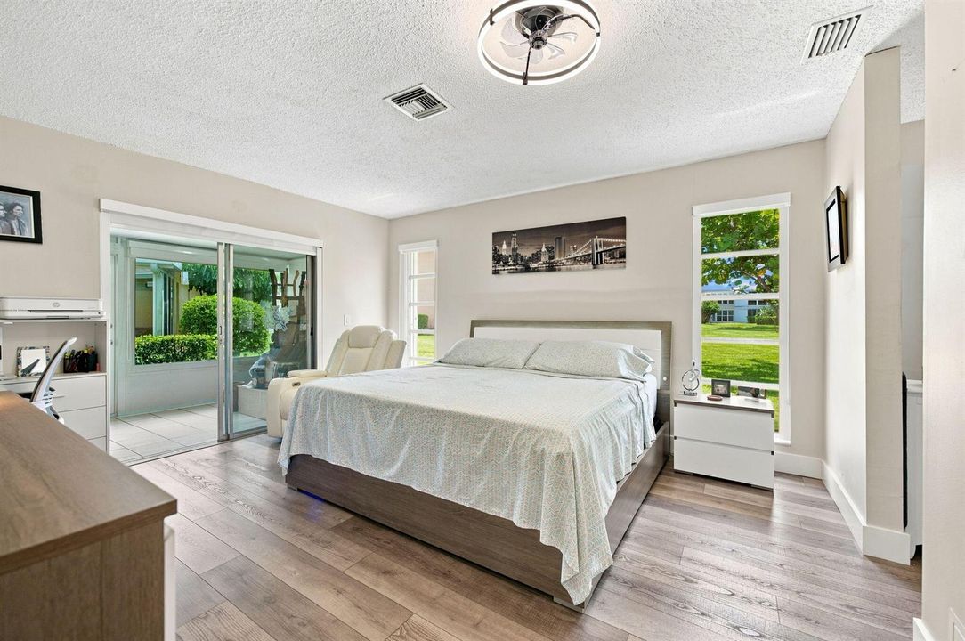 14-web-or-mls-2400-malayan-dr-94d