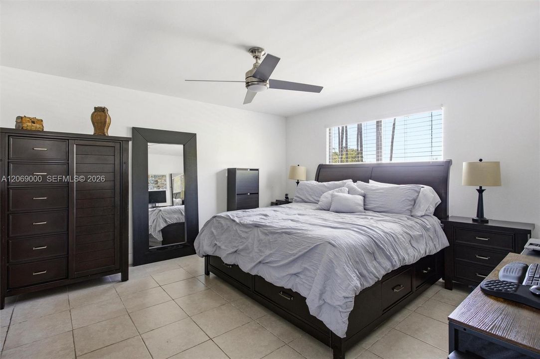 For Sale: $589,900 (3 beds, 2 baths, 1927 Square Feet)