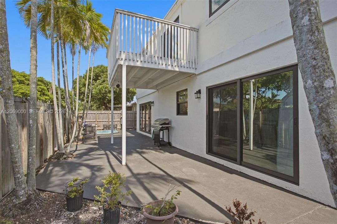 For Sale: $589,900 (3 beds, 2 baths, 1927 Square Feet)