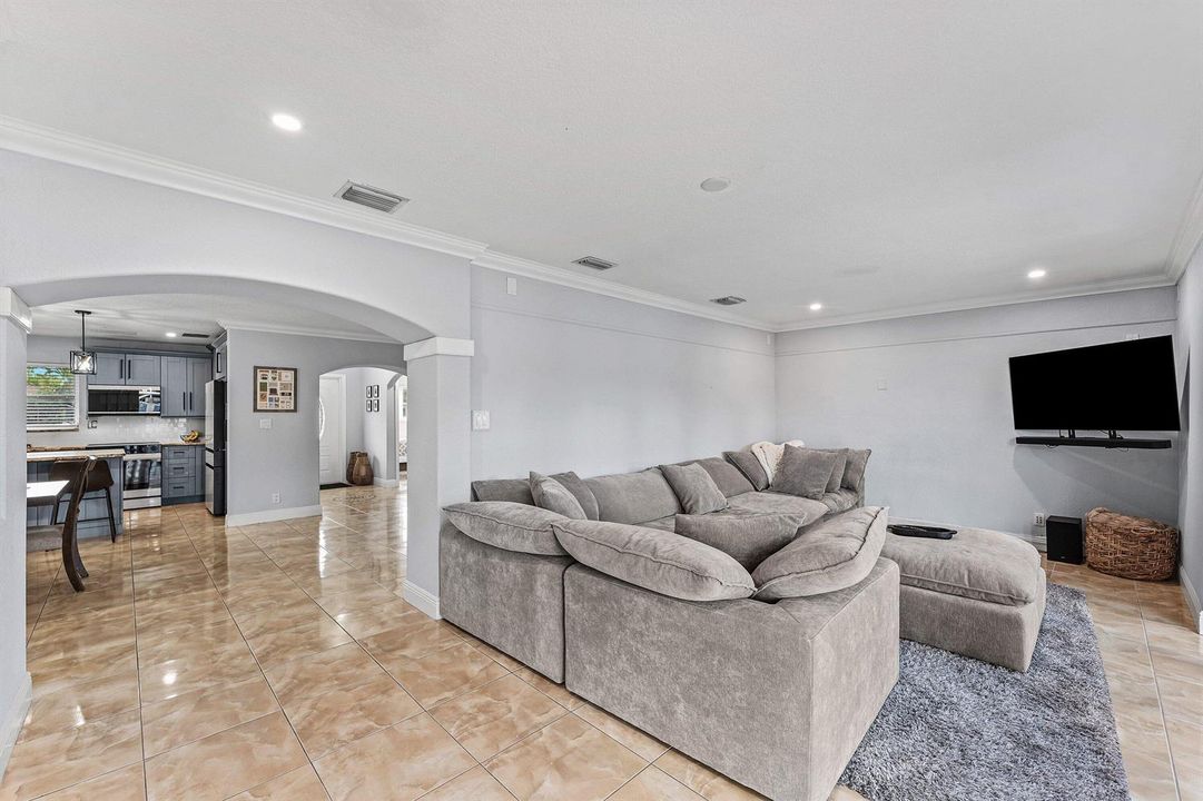 016-4481Southwest37thAvenue-FortLauderda