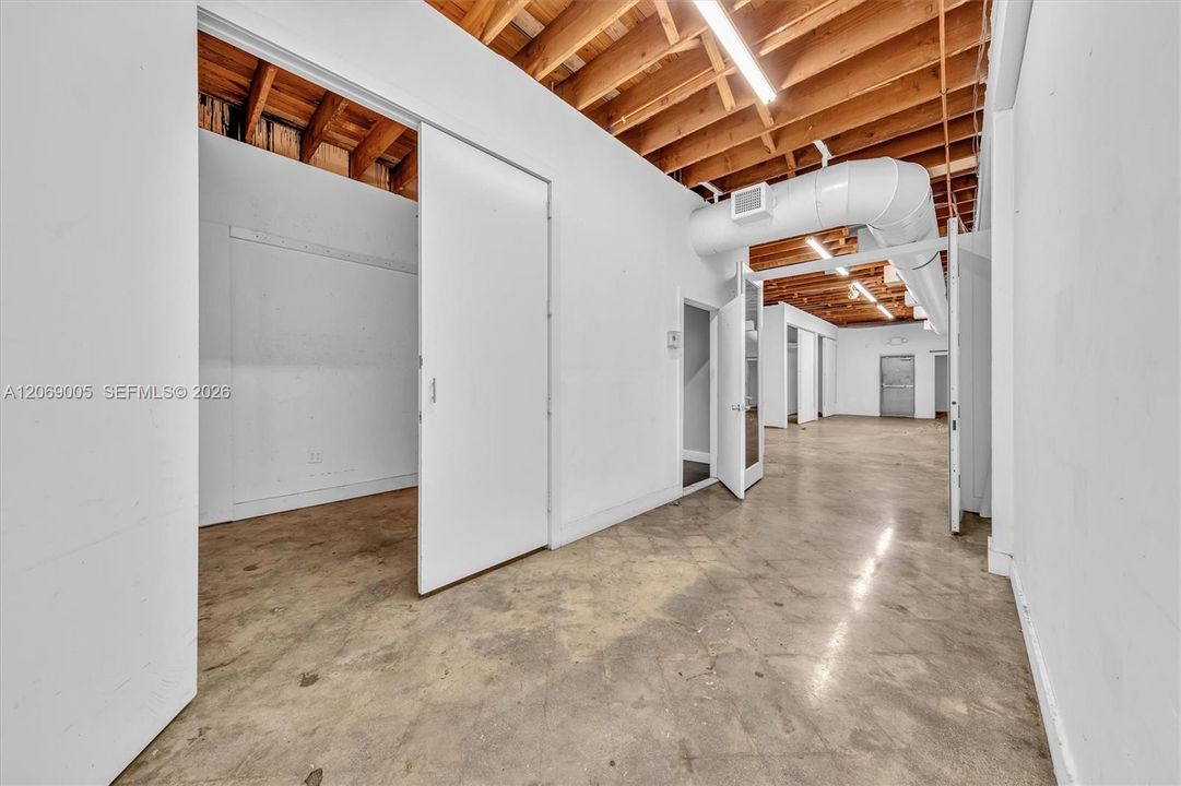 Office/Warehouse Suite