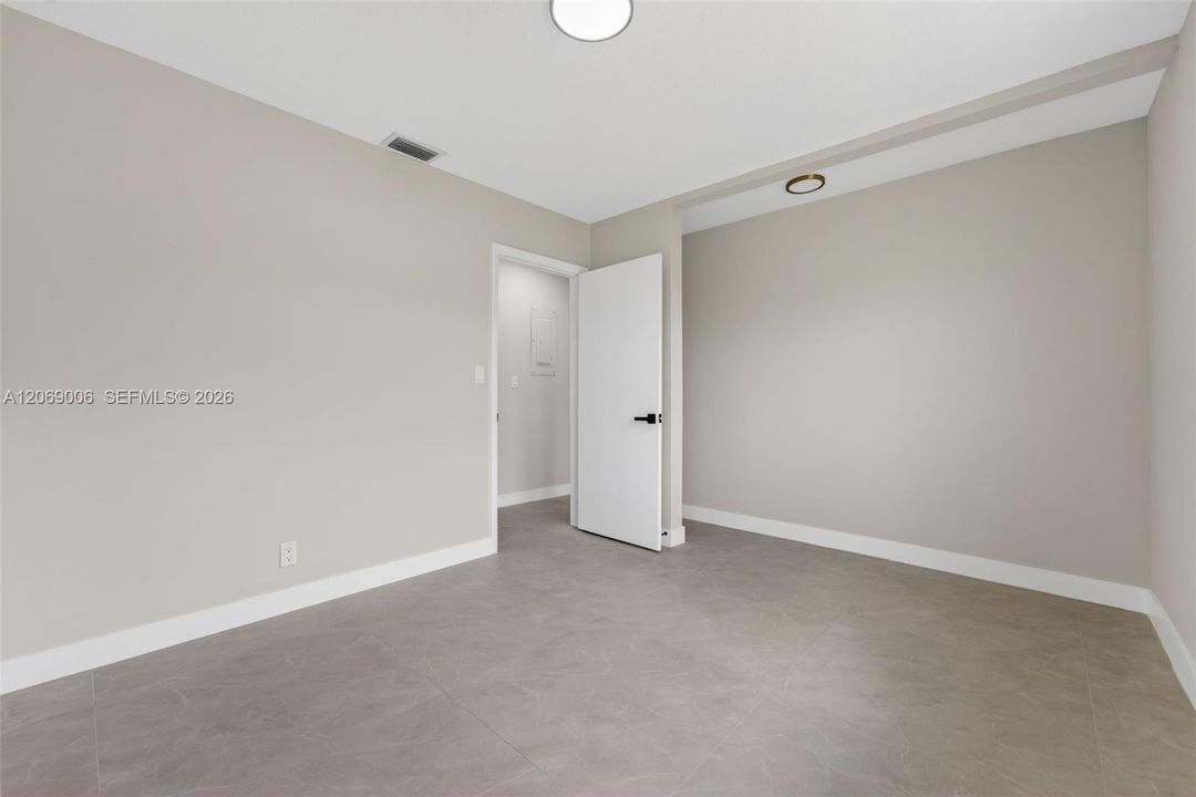 For Sale: $965,000 (4 beds, 2 baths, 1930 Square Feet)