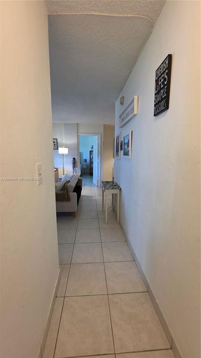В аренду: $2,950 (2 спален, 2 ванн, 966 Квадратных фут)