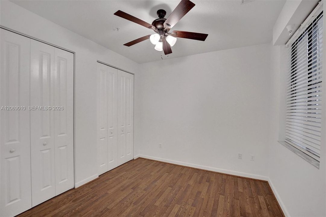 For Sale: $335,000 (2 beds, 2 baths, 1174 Square Feet)