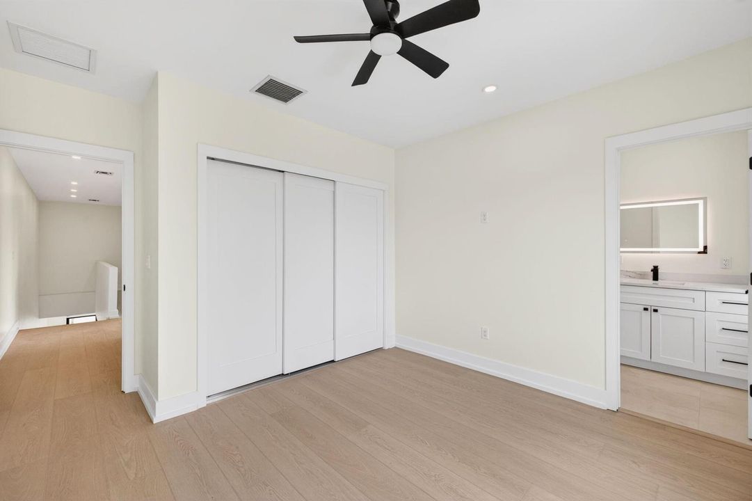 44-web-or-mls-699A8890