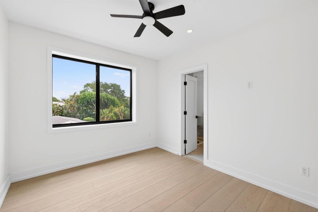 39-web-or-mls-699A8845