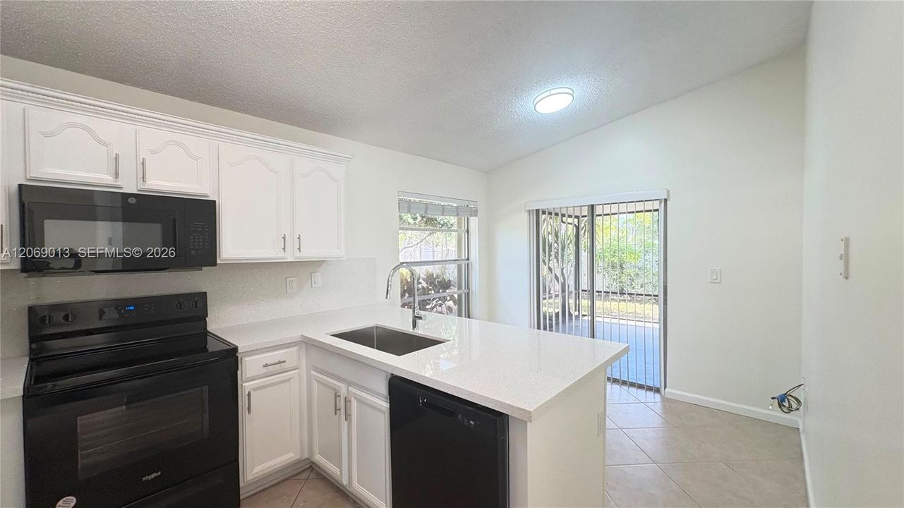 For Rent: $3,800 (3 beds, 2 baths, 1360 Square Feet)