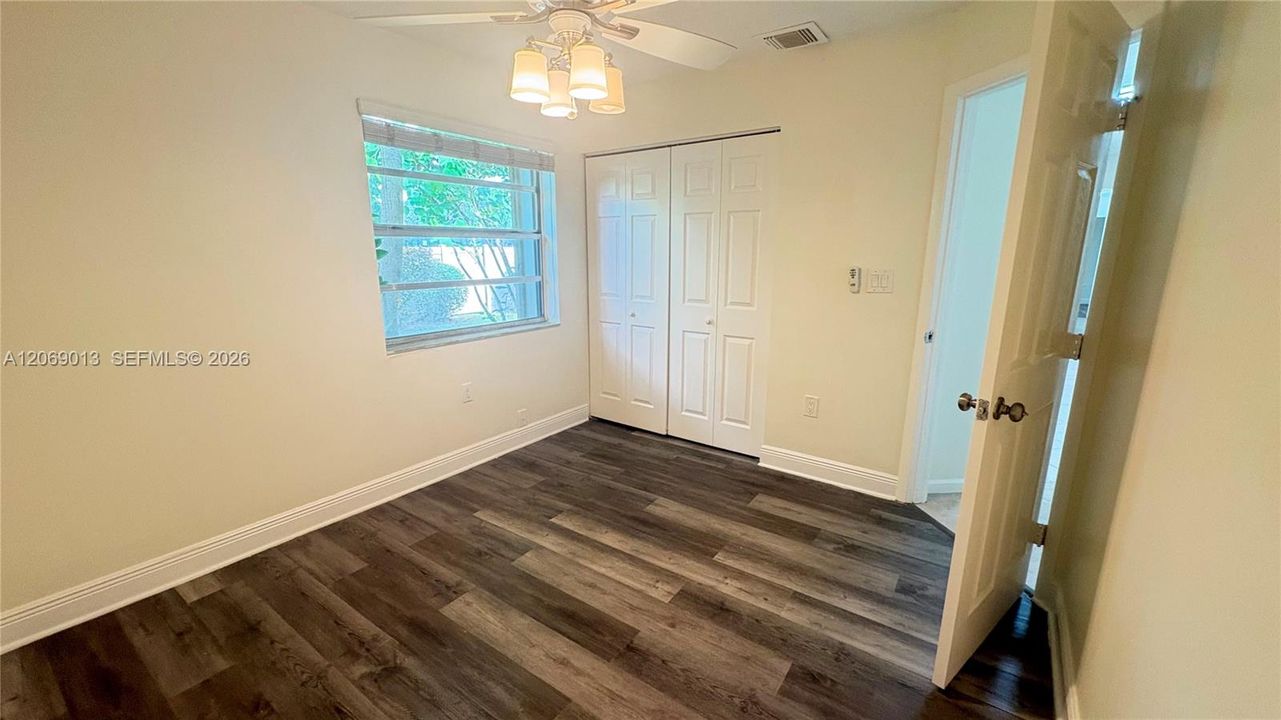 For Rent: $3,800 (3 beds, 2 baths, 1360 Square Feet)