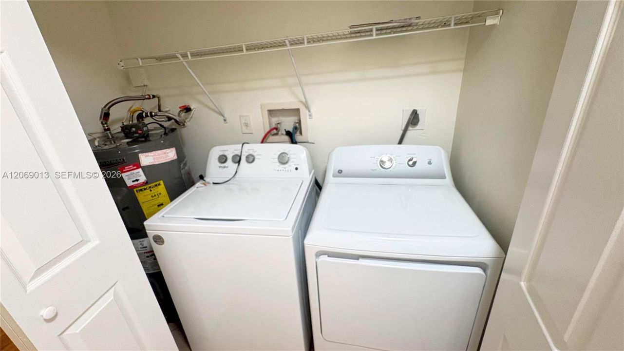 For Rent: $3,800 (3 beds, 2 baths, 1360 Square Feet)