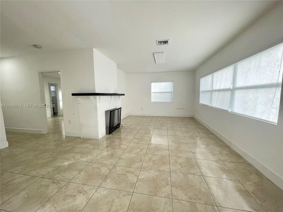 Spacious and bright living room