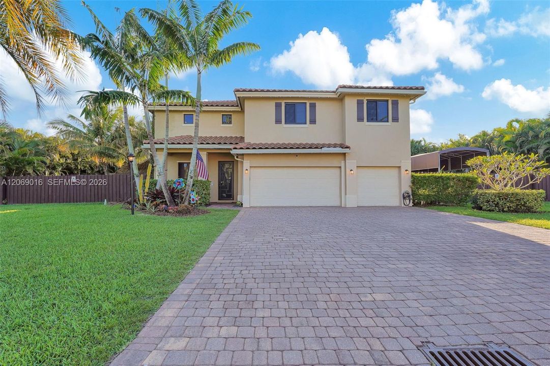 En Venta: $1,299,000 (6 camas, 4 baños, 0 Pies cuadrados)