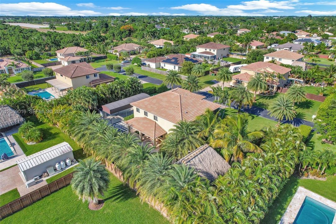 En Venta: $1,299,000 (6 camas, 4 baños, 0 Pies cuadrados)