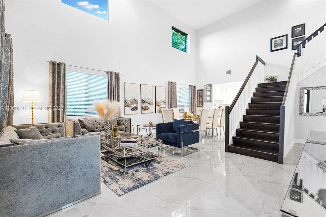 En Venta: $1,299,000 (6 camas, 4 baños, 0 Pies cuadrados)