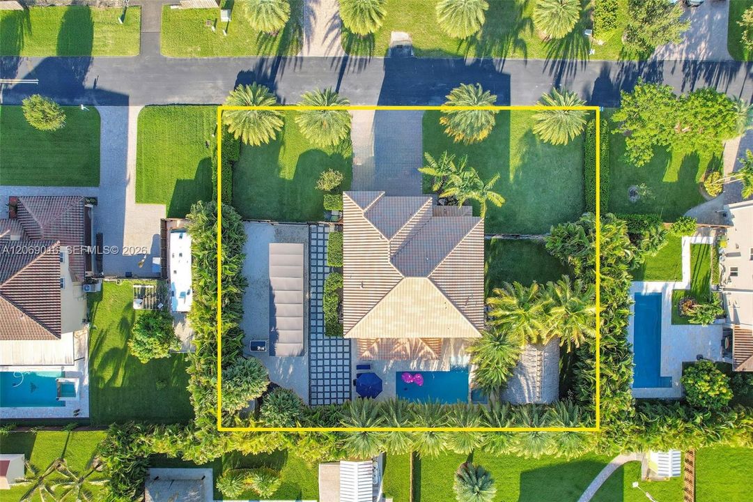 En Venta: $1,299,000 (6 camas, 4 baños, 0 Pies cuadrados)