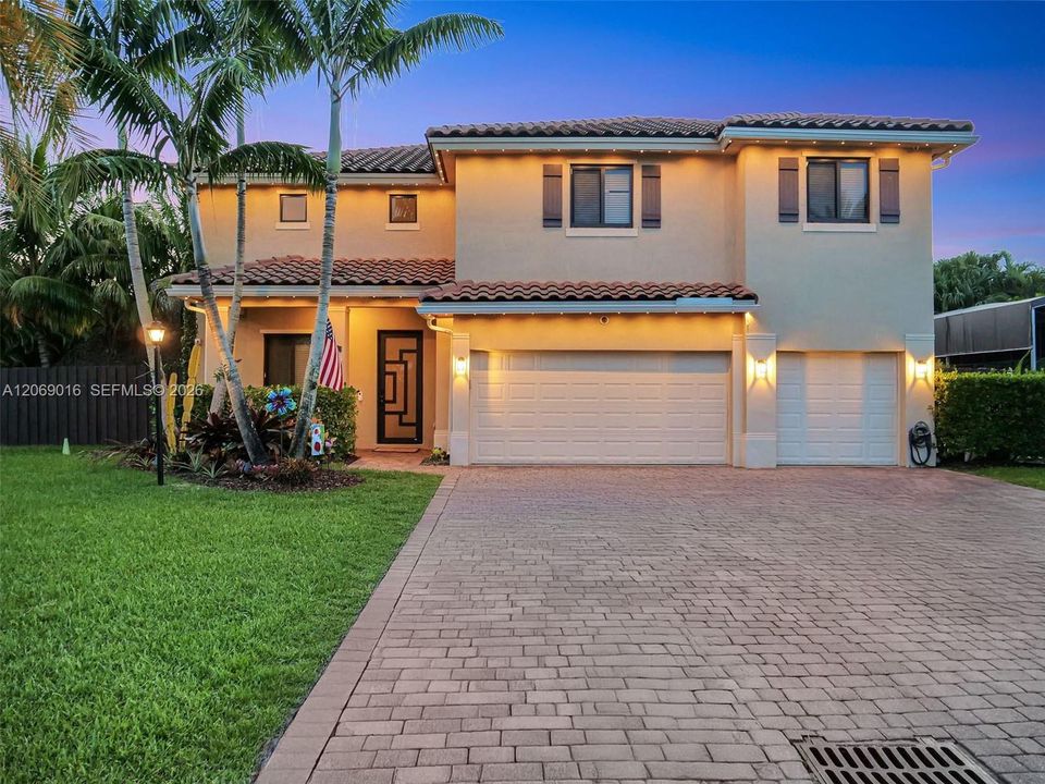 En Venta: $1,299,000 (6 camas, 4 baños, 0 Pies cuadrados)