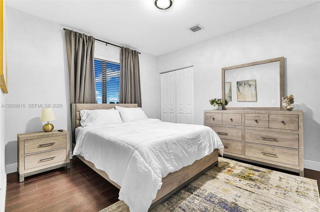 En Venta: $1,299,000 (6 camas, 4 baños, 0 Pies cuadrados)