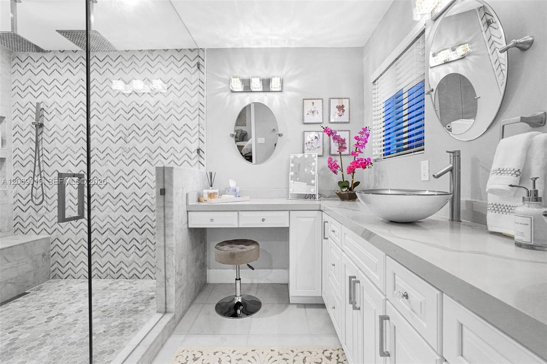 En Venta: $1,299,000 (6 camas, 4 baños, 0 Pies cuadrados)